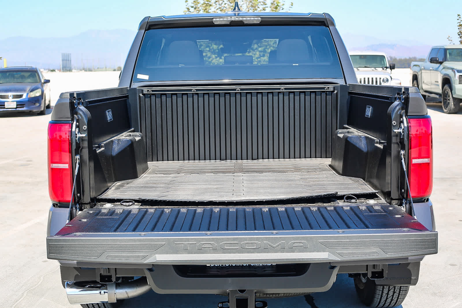 New 2026 Toyota Tacoma SR5 AWD/4WD image 12
