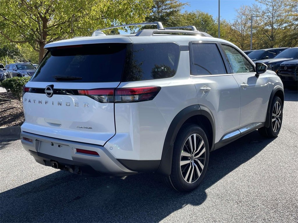 New 2025 Nissan Pathfinder Platinum image 4
