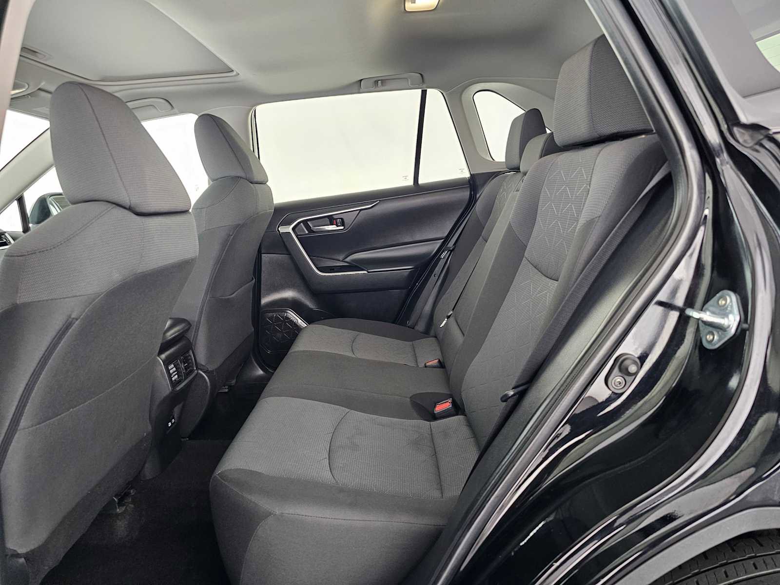 Used 2024 Toyota RAV4 XLE w/ Convenience Package image 17