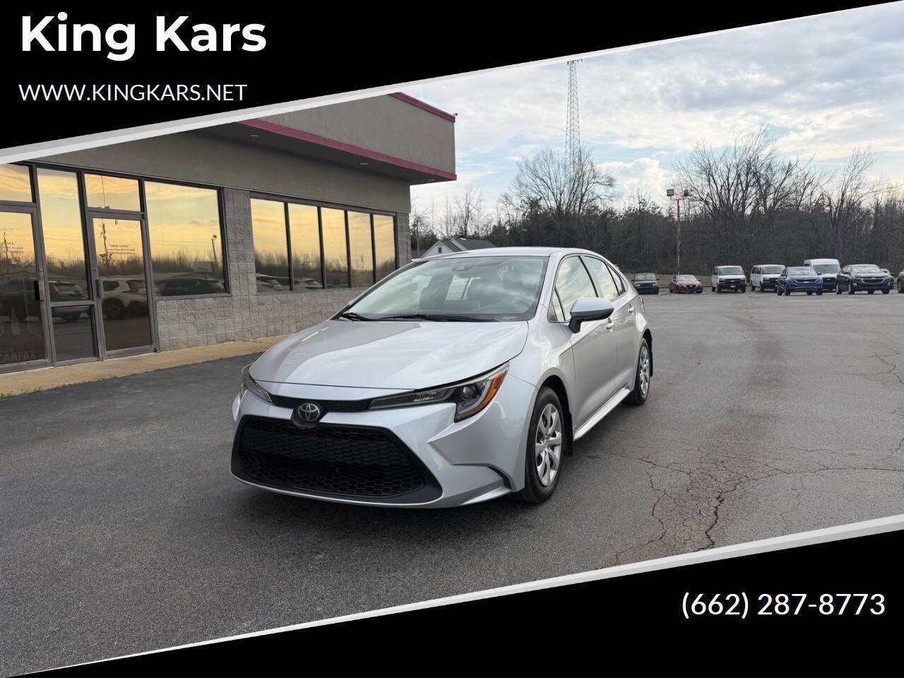 Used 2020 Toyota Corolla LE FWD image 1