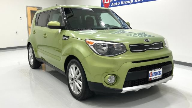 Used 2018 Kia Soul + FWD image 14