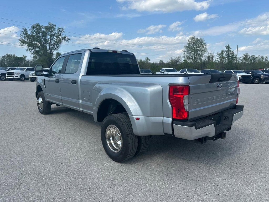 Used 2021 Ford F350 XL w/ STX Appearance Package AWD/4WD image 3