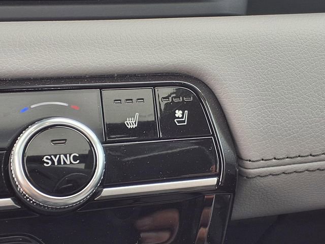 Used 2025 Honda Pilot Elite image 14