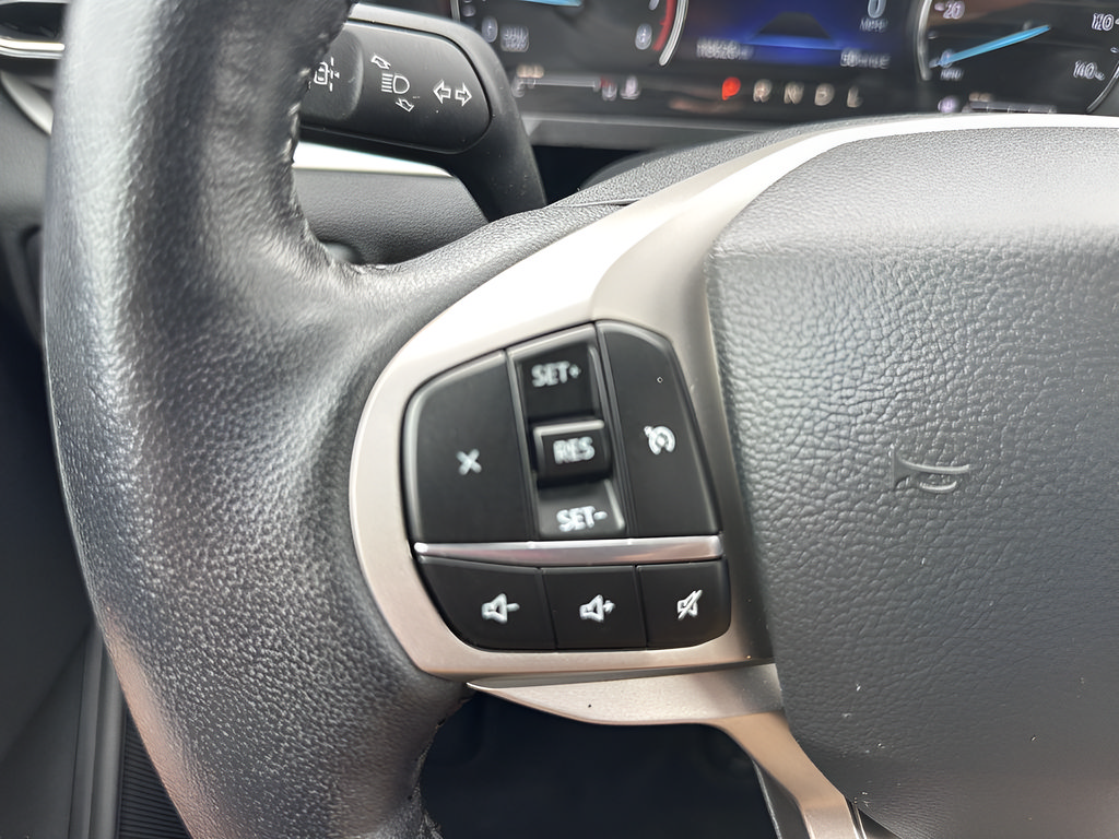 Used 2022 Ford Explorer XLT w/ Equipment Group 202A RWD image 28