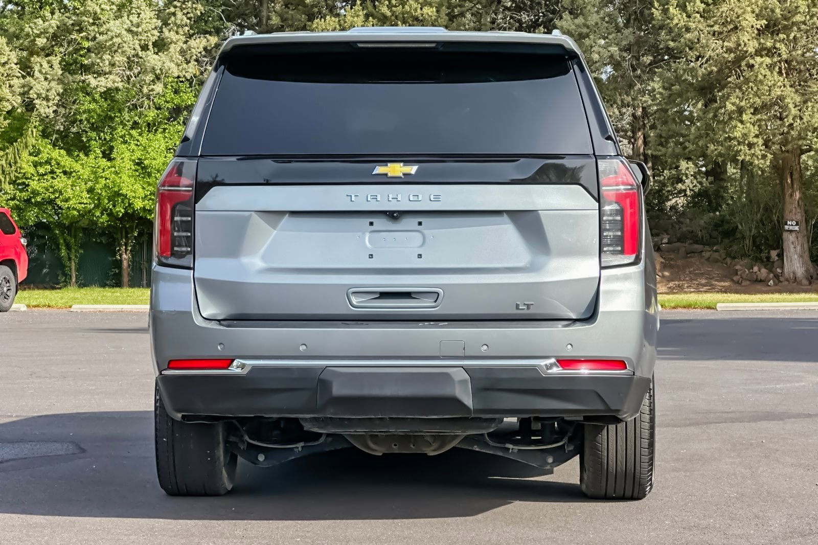 Used 2025 Chevrolet Tahoe LT AWD/4WD image 5