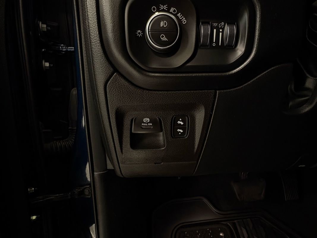 Used 2022 RAM 1500 Limited image 31