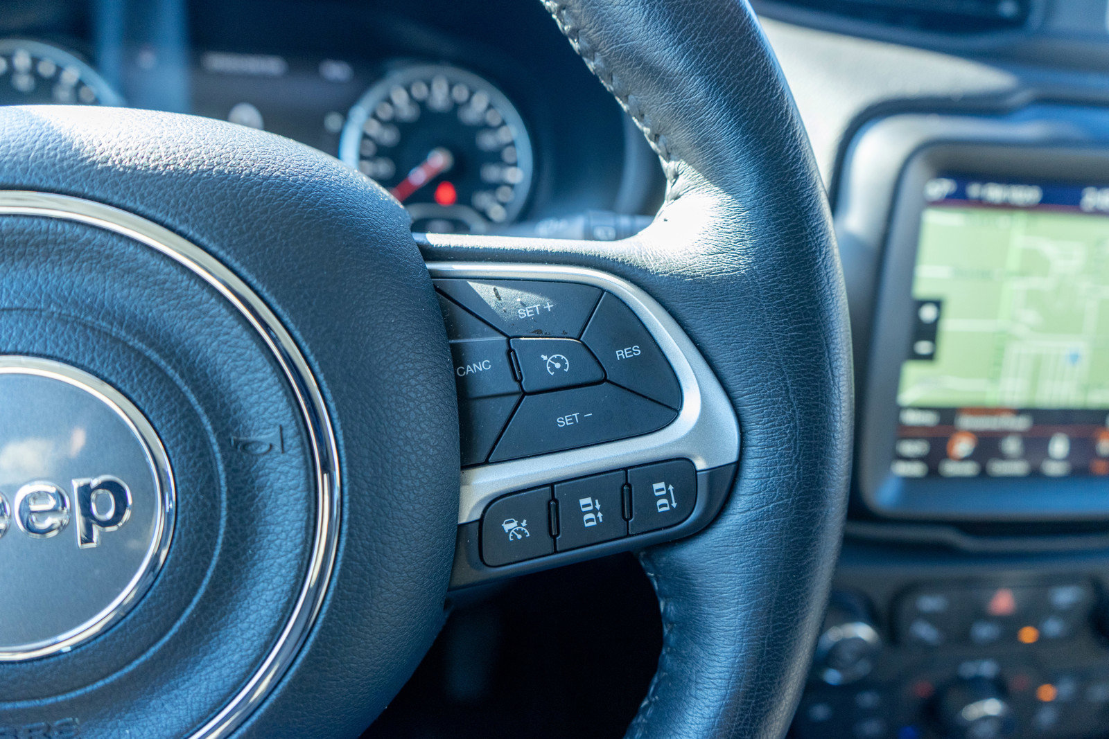 Used 2023 Jeep Renegade Limited w/ Limited Elite Group image 23