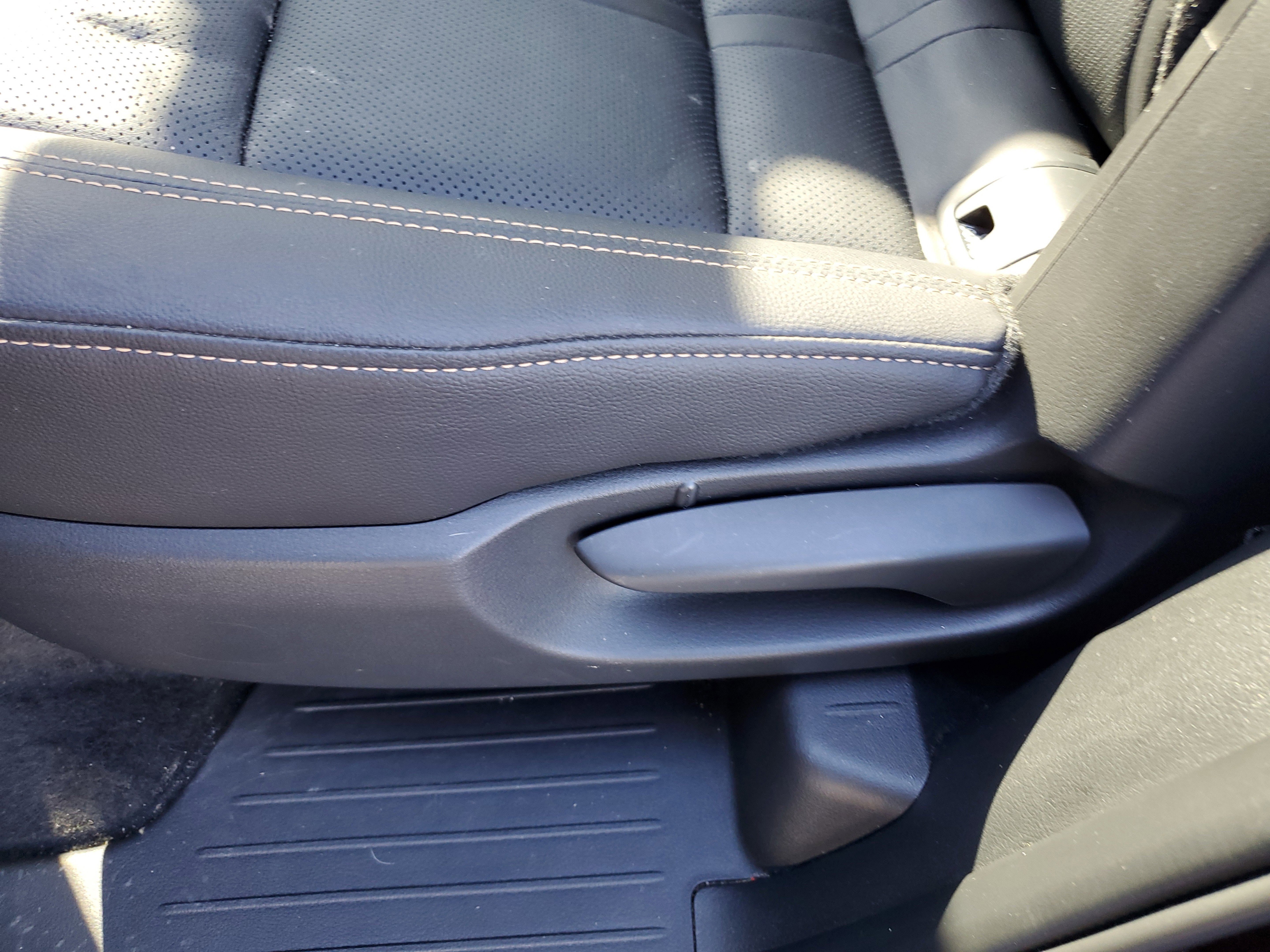 Used 2024 MAZDA CX-90 Plug-In Hybrid w/ Premium Pkg image 15