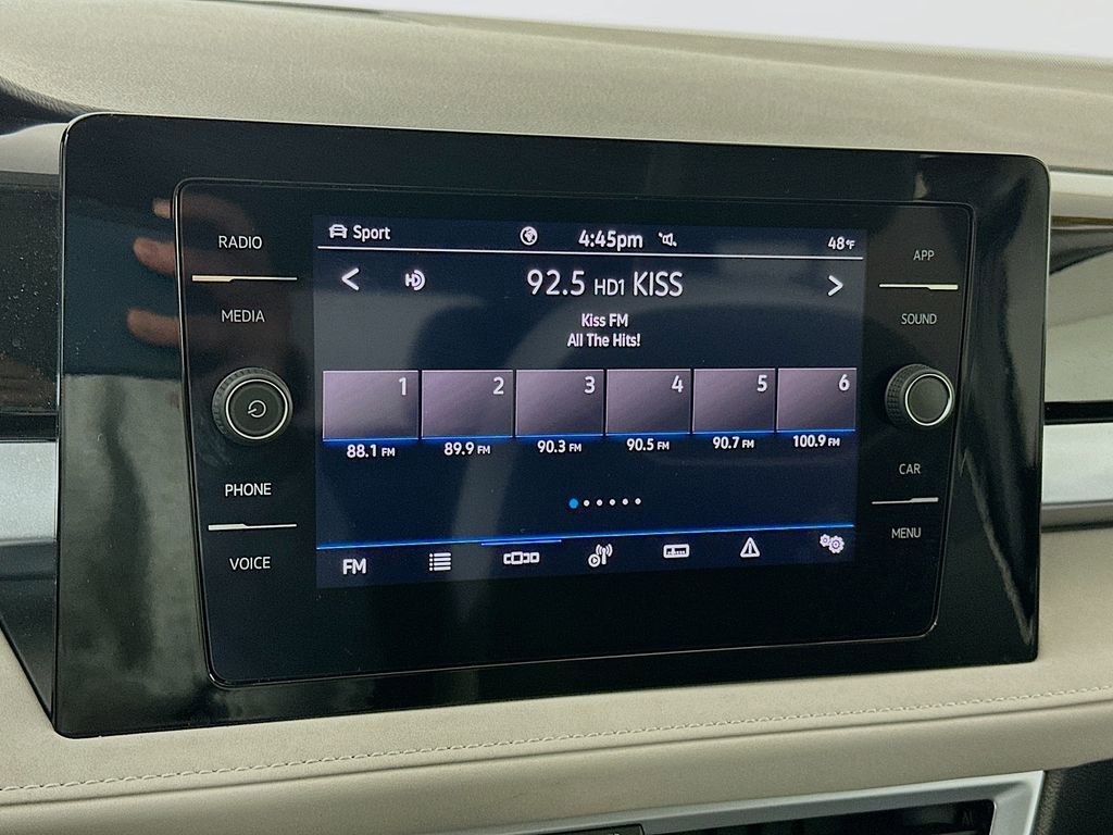 Used 2025 Volkswagen Taos SE image 20