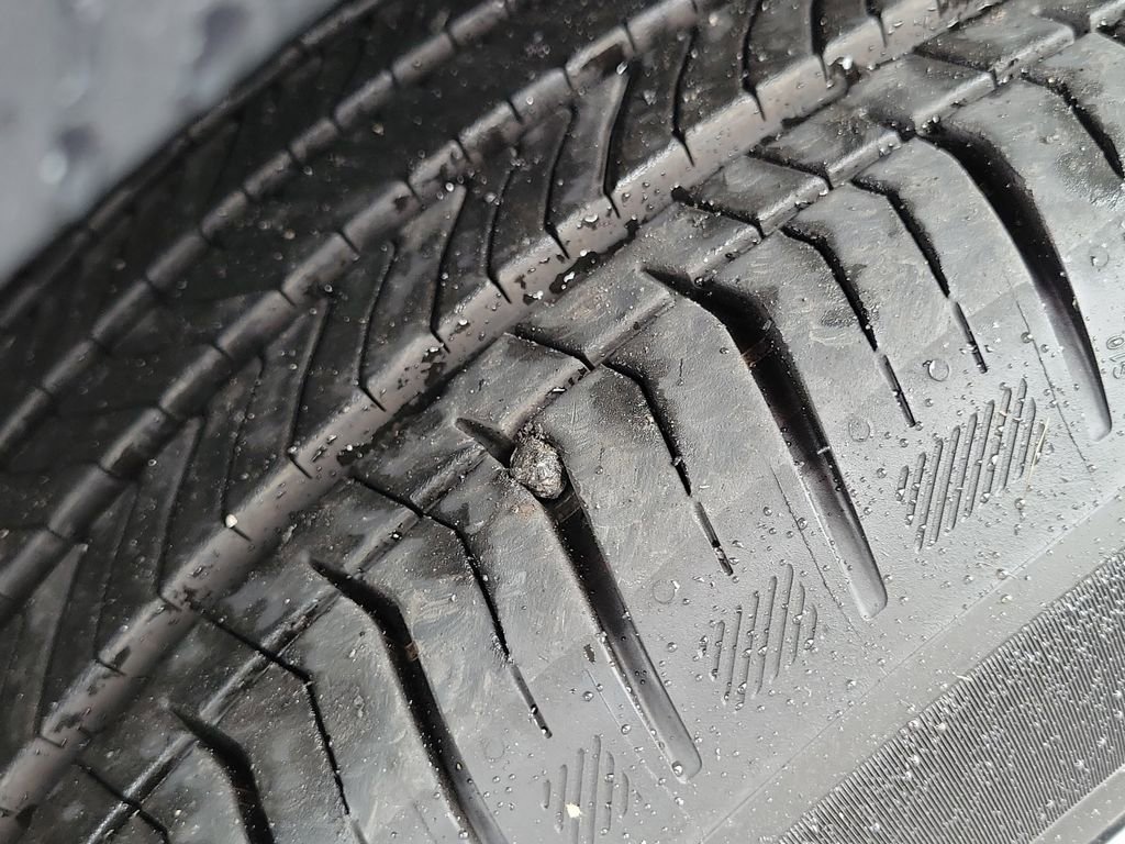 Used 2026 Chevrolet Equinox EV LT image 24