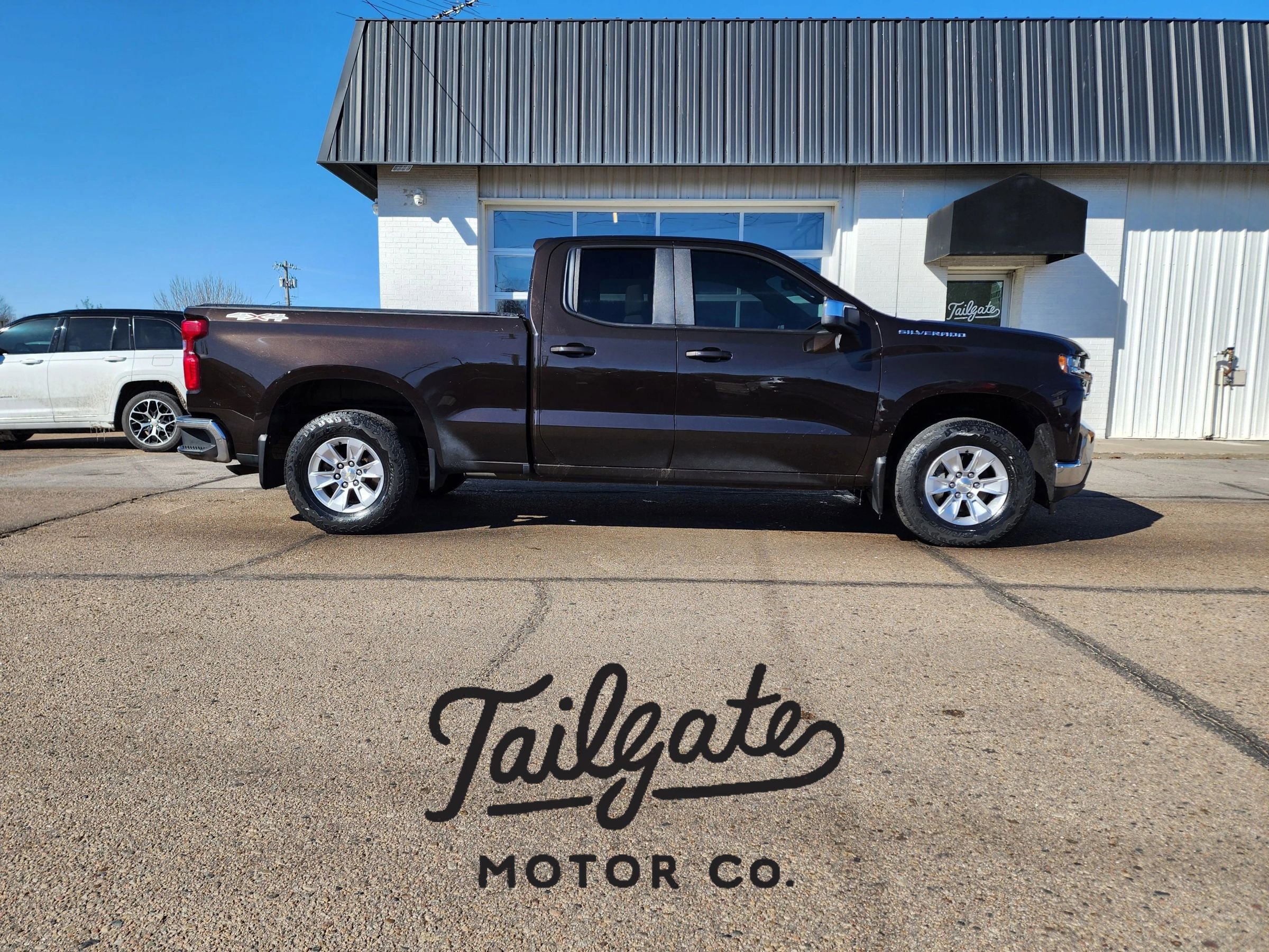 Used 2019 Chevrolet Silverado 1500 LT w/ All-Star Edition AWD/4WD image 1