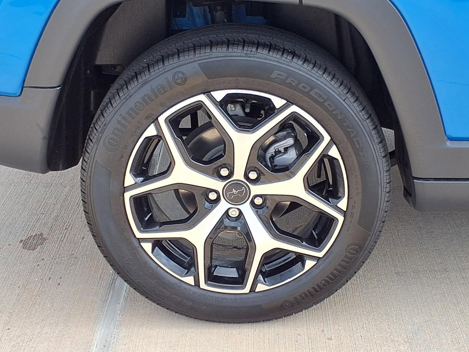 Used 2025 Jeep Compass Limited AWD/4WD image 26