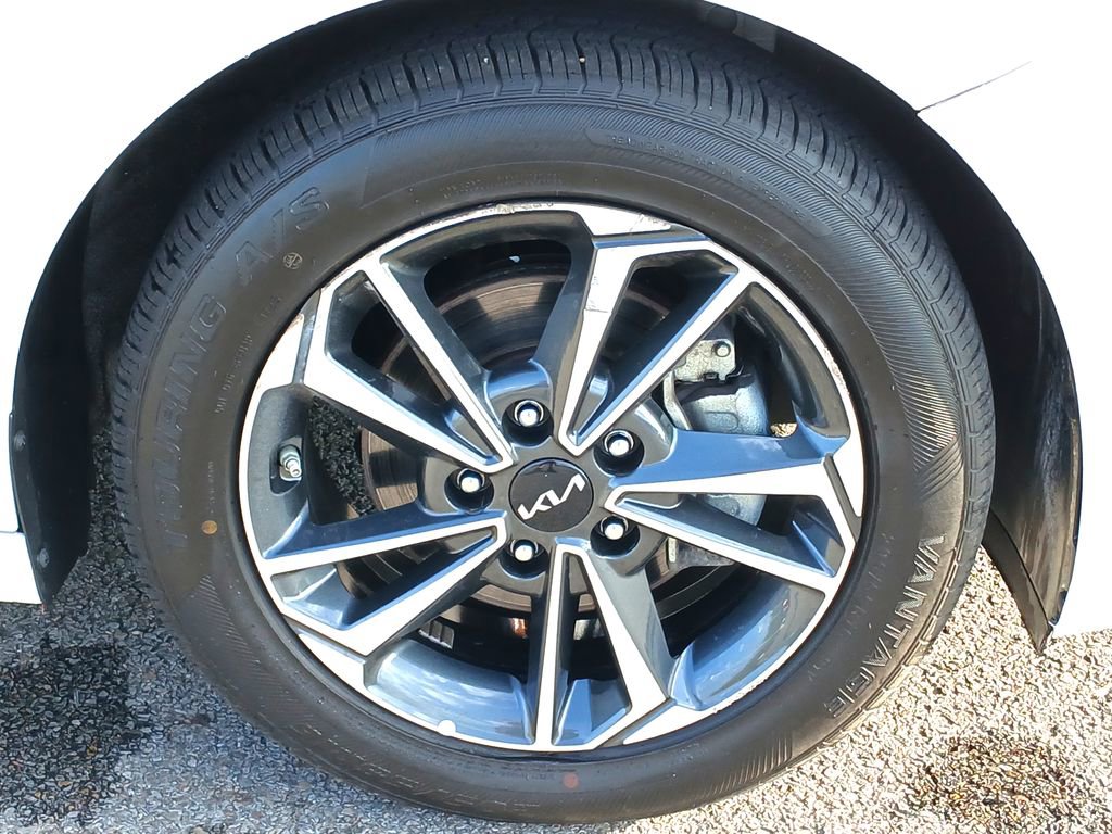 Used 2024 Kia Forte LXS image 34