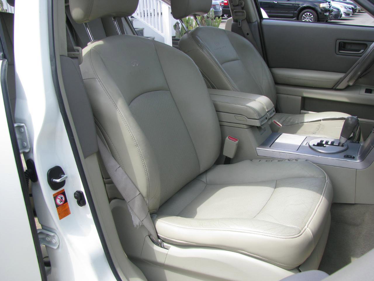 Used 2004 INFINITI FX35 2WD w/ Touring Pkg image 14