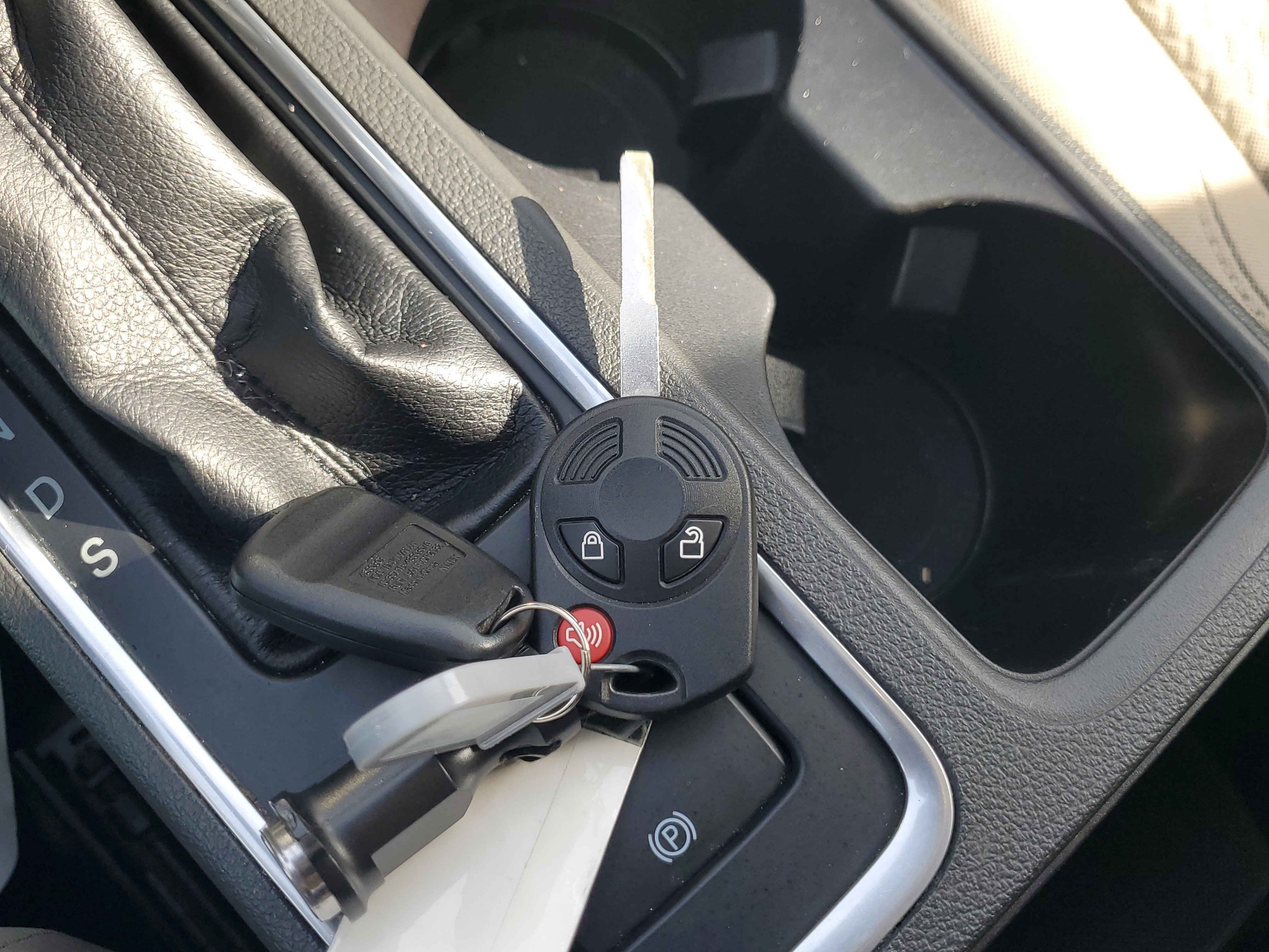 Used 2017 Ford Escape SE image 30