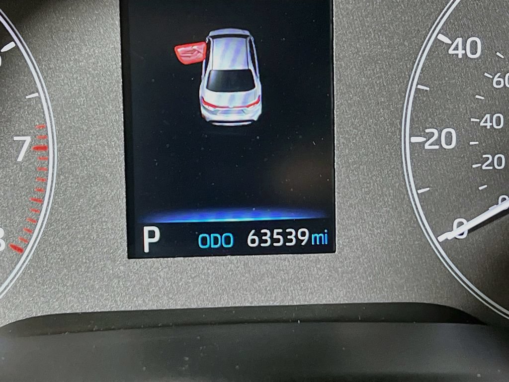 Certified 2025 Toyota Corolla SE FWD image 11