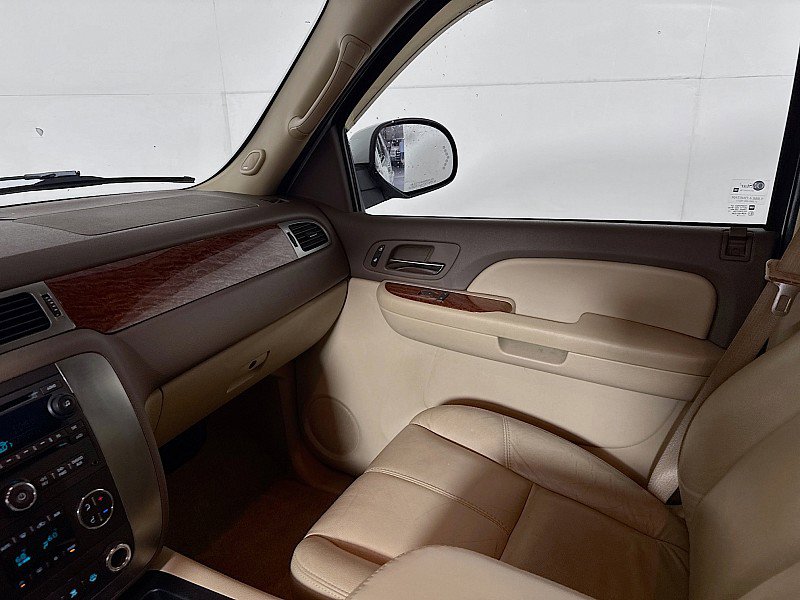Used 2007 GMC Yukon SLT w/ SLT Preferred Equipment Group image 21