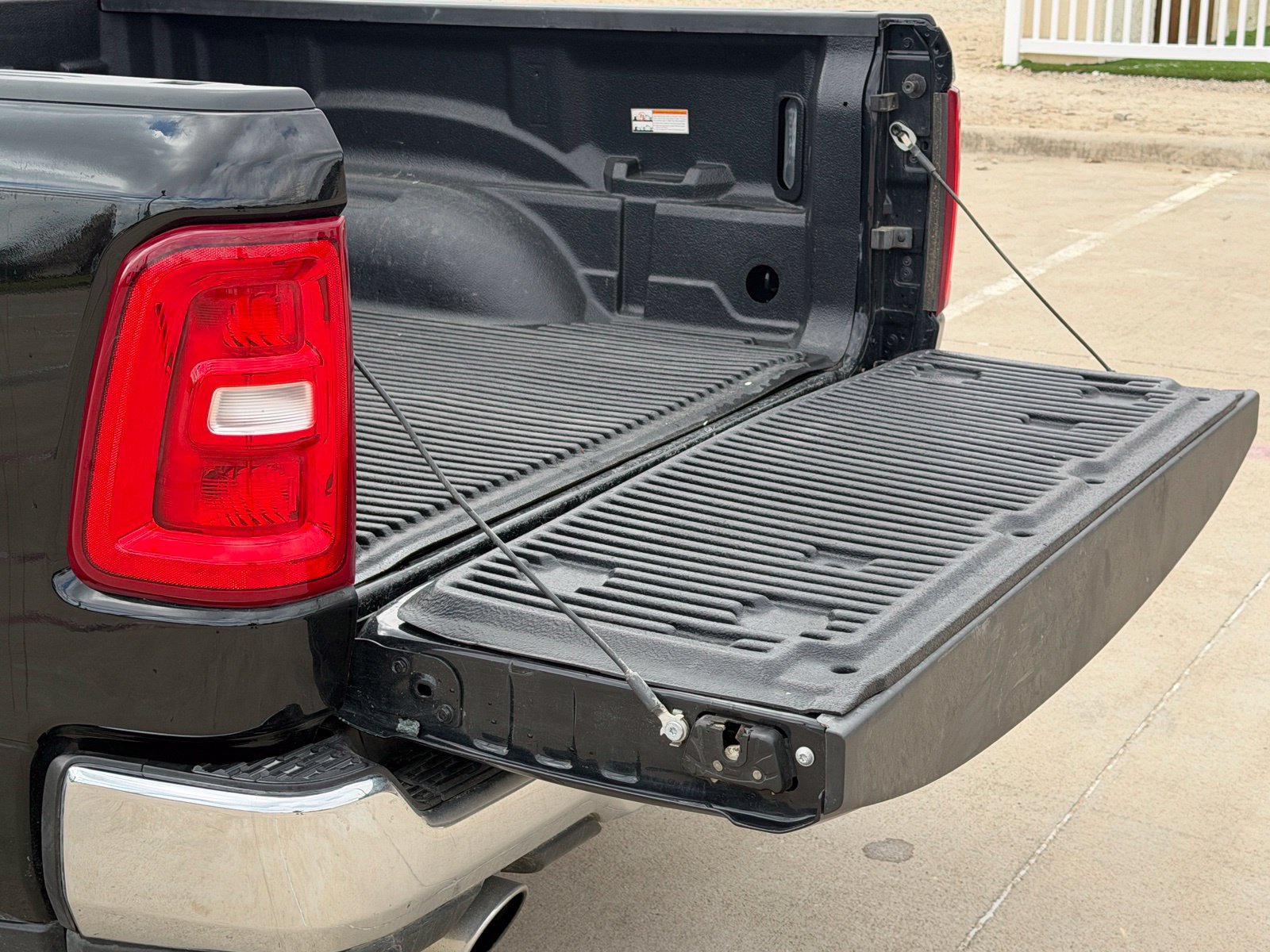 Used 2026 RAM 1500 Laramie AWD/4WD image 54