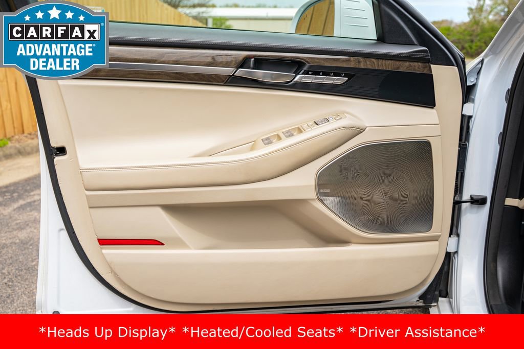 Used 2017 Genesis G90 3.3T Premium image 13