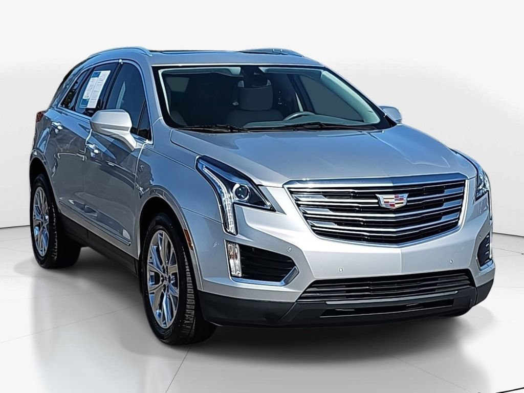 Used 2017 Cadillac XT5 Luxury w/ Driver Awareness Package video 2