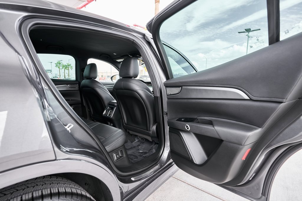 Used 2023 Maserati Grecale GT image 16