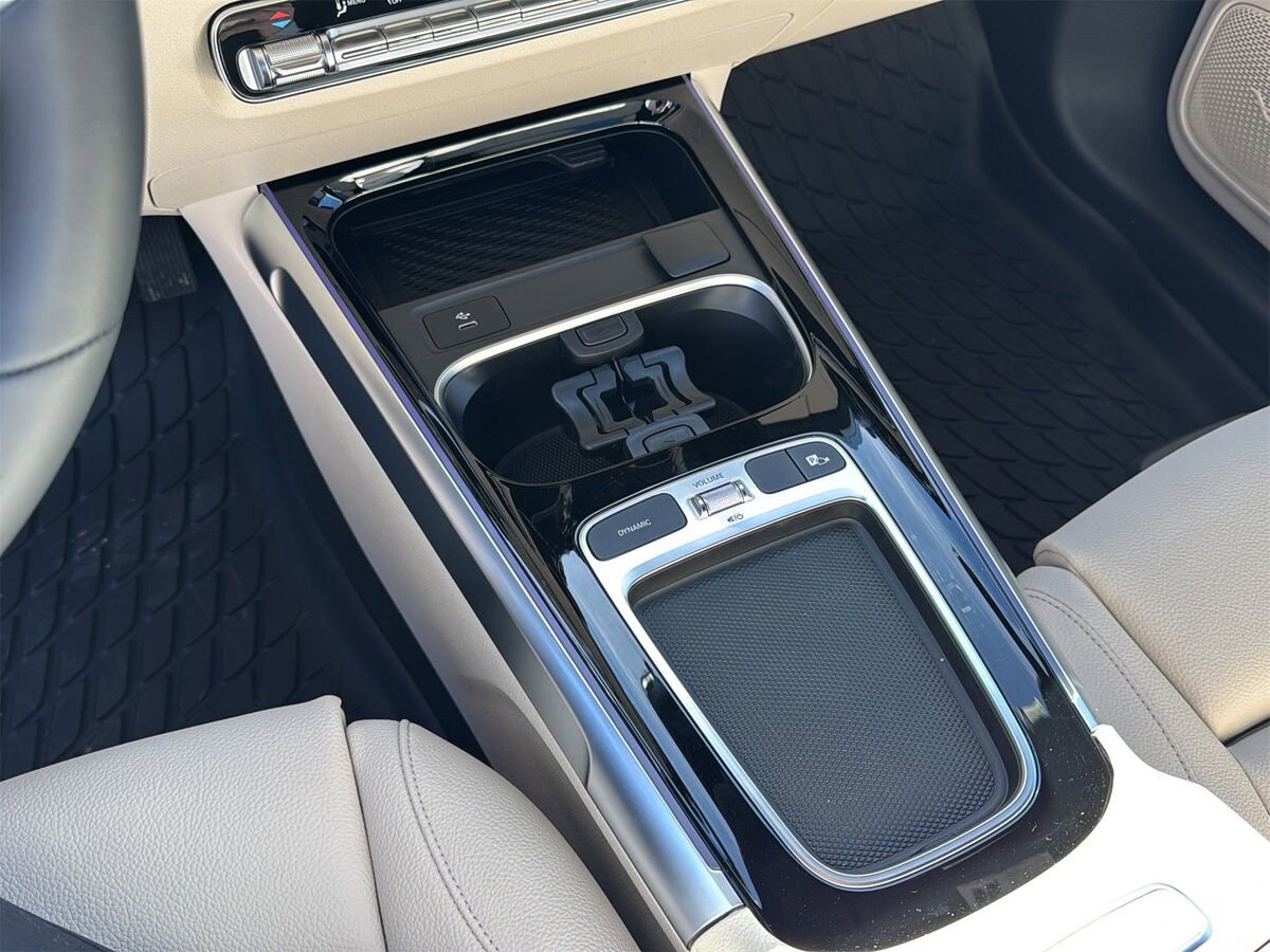 New 2026 Mercedes-Benz GLB 250 image 19