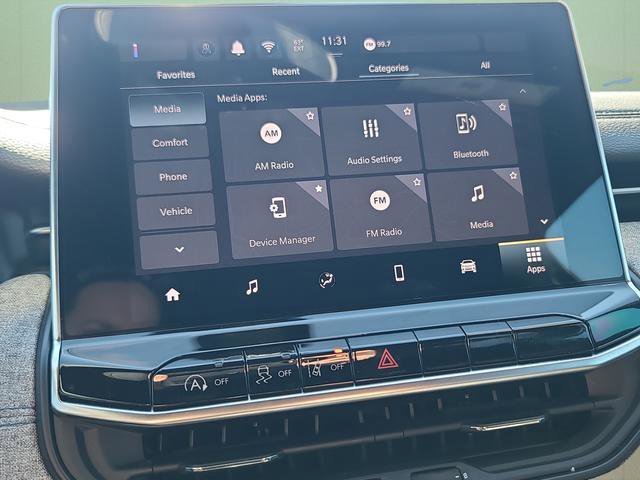 Used 2024 Jeep Compass Sport image 30