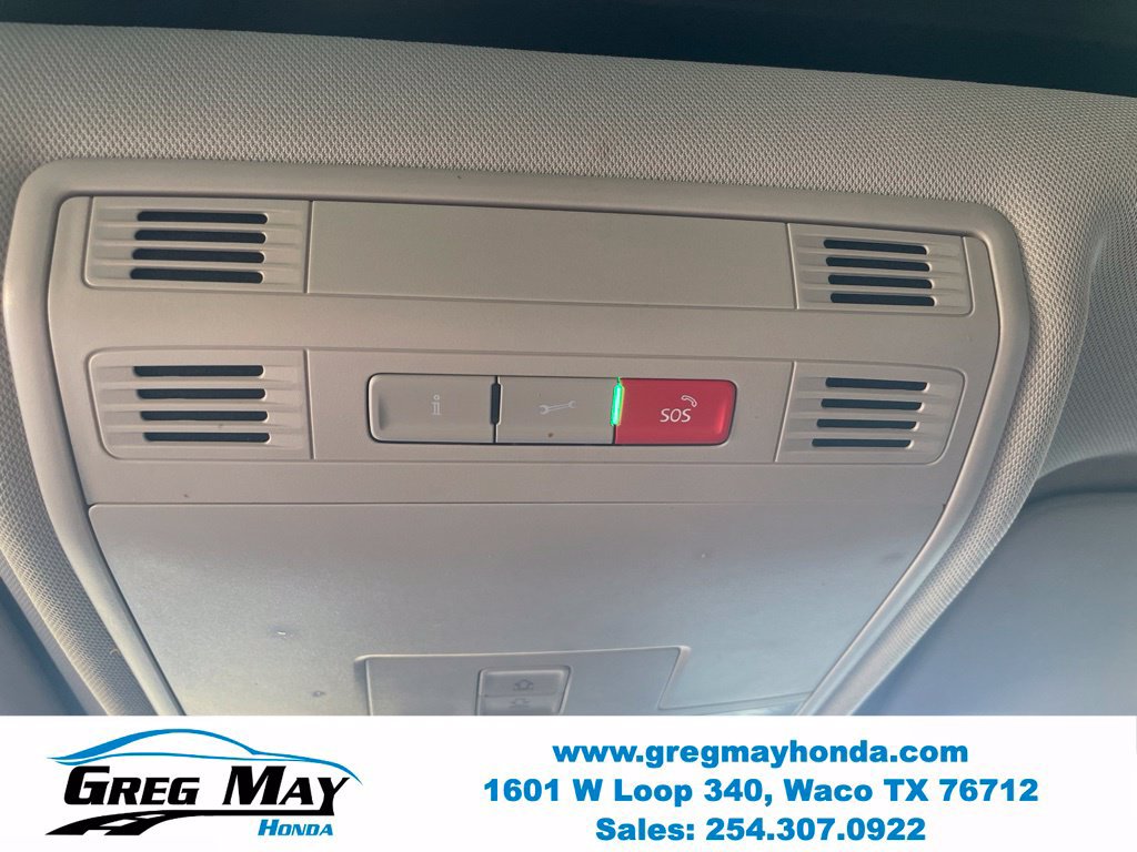Used 2022 Volkswagen Taos SE w/ Panoramic Sunroof Package FWD image 24