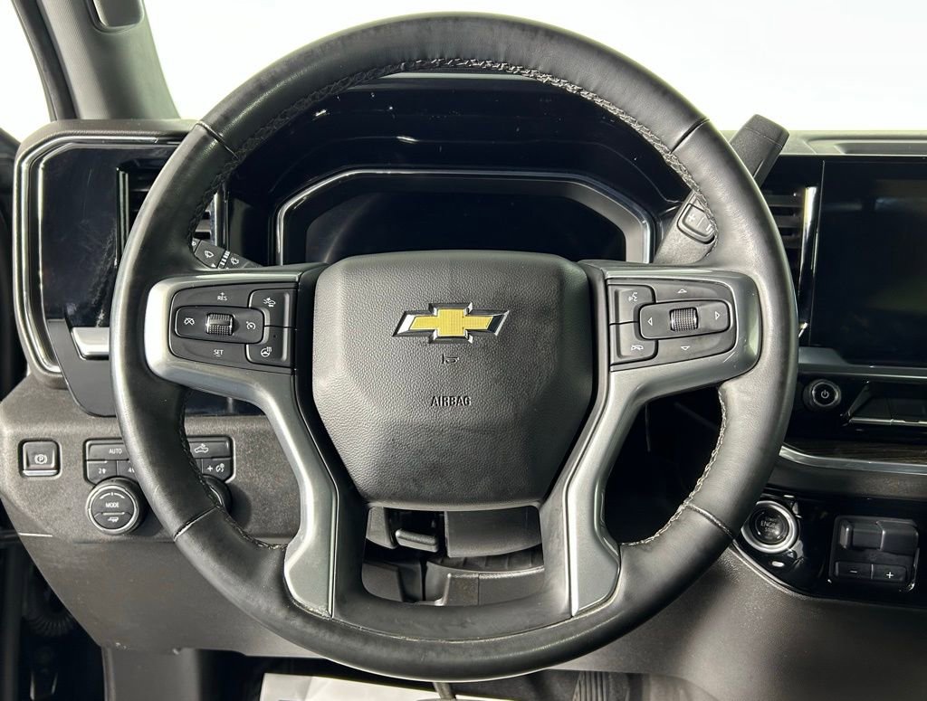 Used 2024 Chevrolet Silverado 1500 LT w/ Leather Package image 24