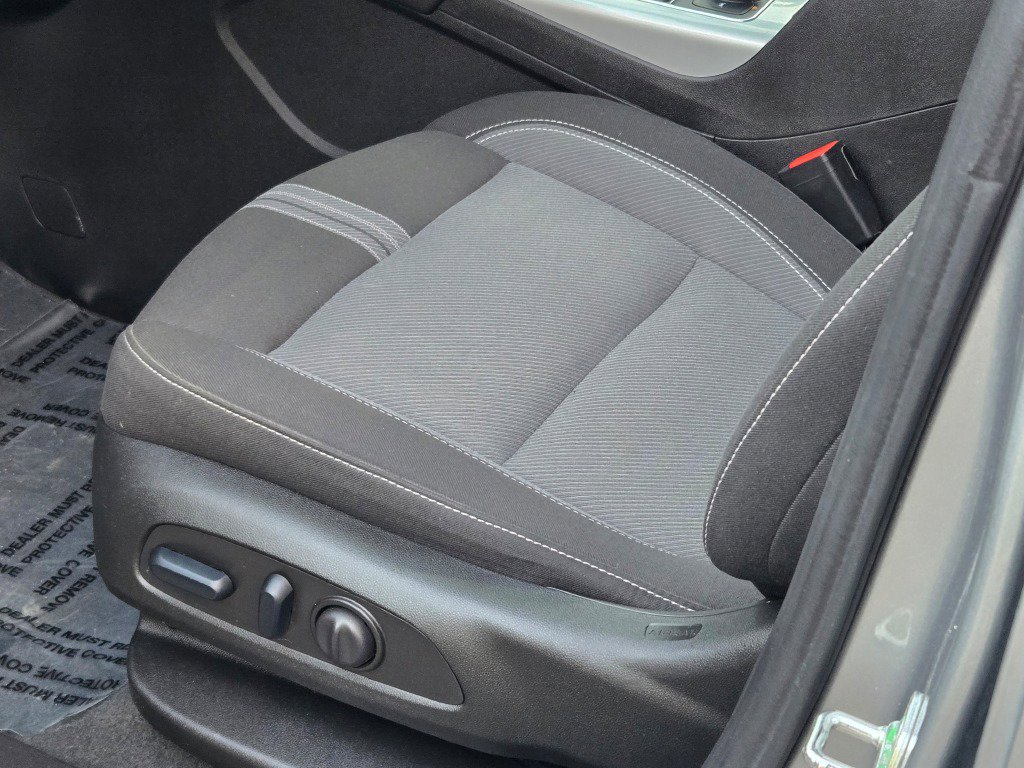 Certified 2024 Chevrolet Blazer LT w/ Convenience Package image 22