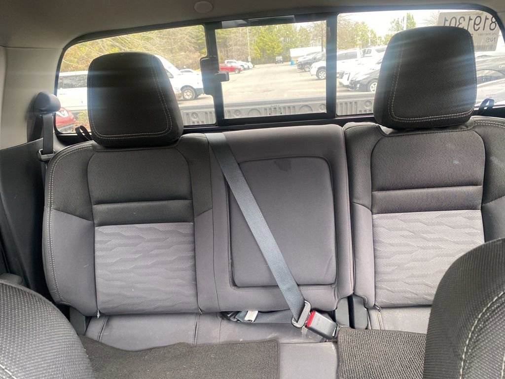 Used 2024 Nissan Frontier SV w/ SV Convenience Package image 28