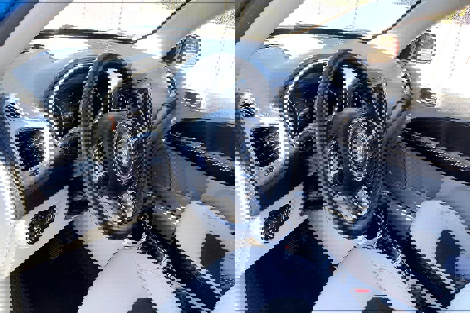 Used 2017 Jeep Compass Latitude w/ Popular Equipment Group image 15