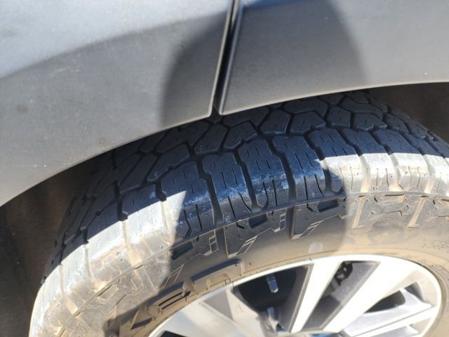 Used 2022 Nissan Pathfinder SL image 5