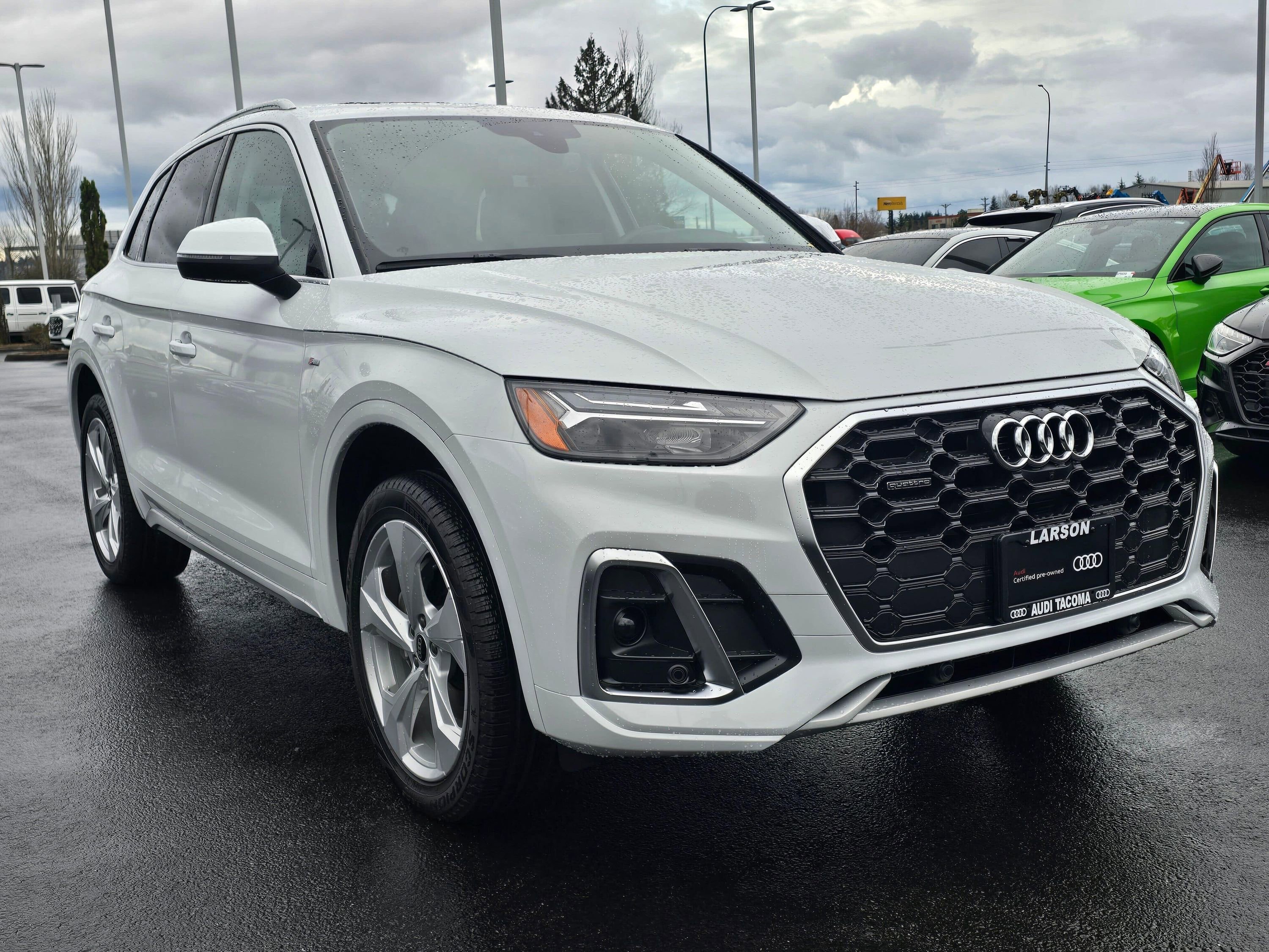Certified 2025 Audi Q5 2.0T Premium Plus w/ Premium Plus Package image 8