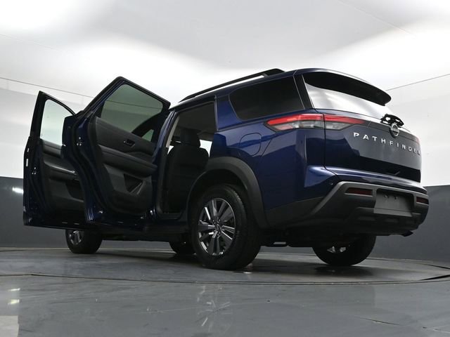 Used 2025 Nissan Pathfinder SV FWD image 47