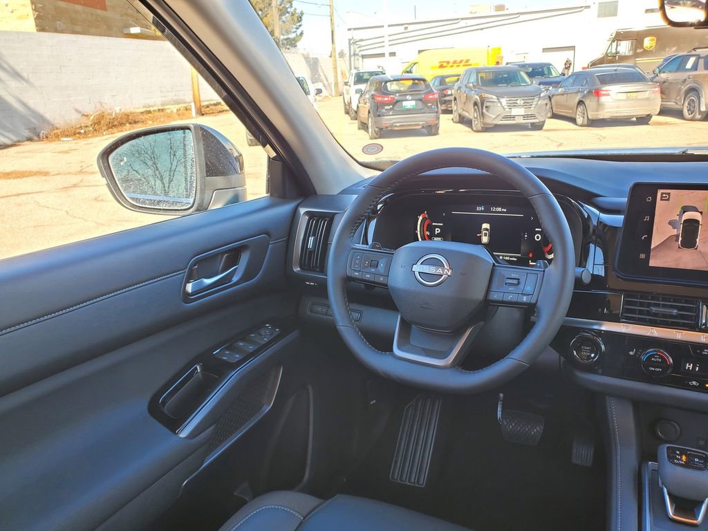 New 2026 Nissan Pathfinder SL image 14