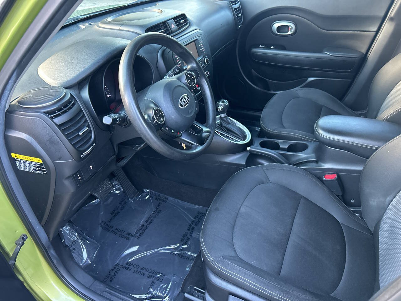 Used 2017 Kia Soul + FWD image 10