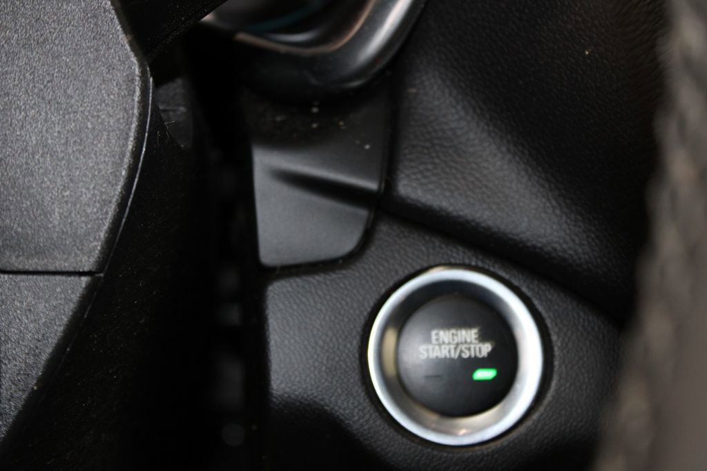 Used 2023 Chevrolet Equinox LT image 38