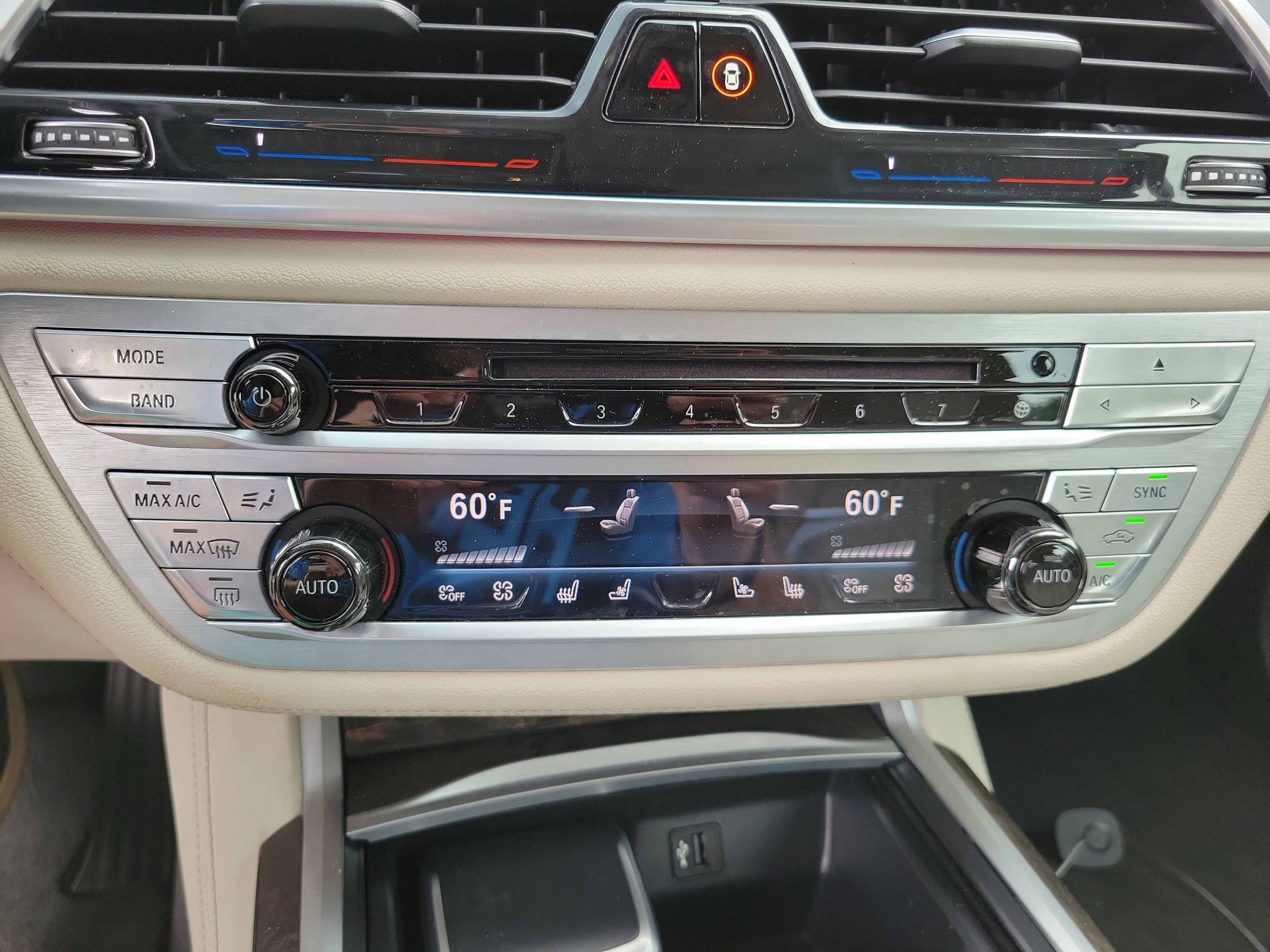 Used 2018 BMW 750i xDrive image 23