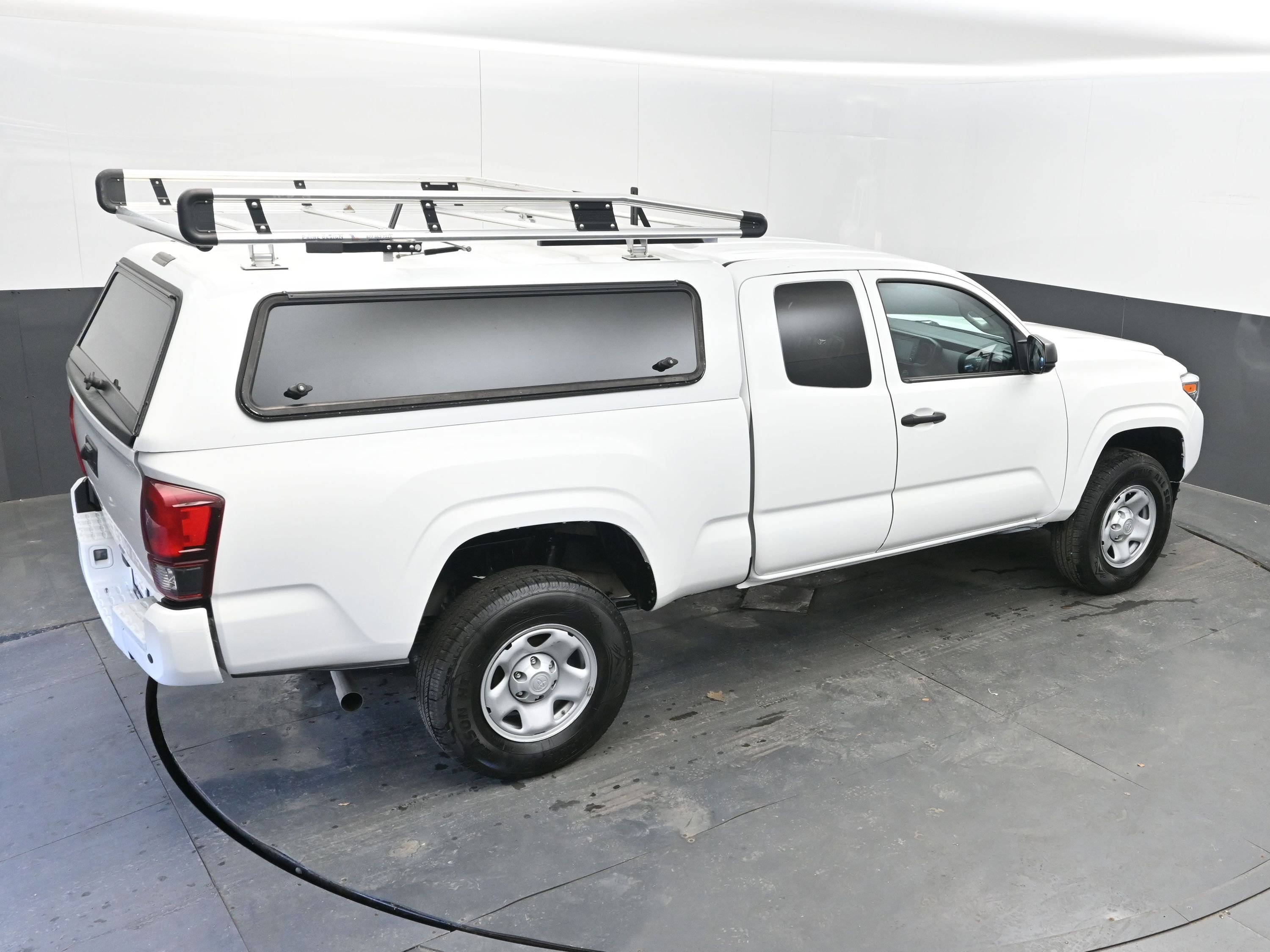Used 2022 Toyota Tacoma SR image 35