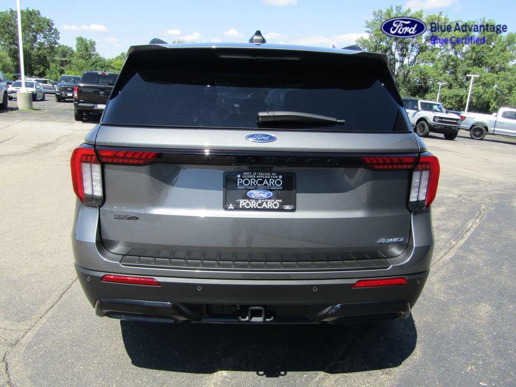 Certified 2025 Ford Explorer ST-Line w/ ST-Line Street Pack AWD/4WD image 9
