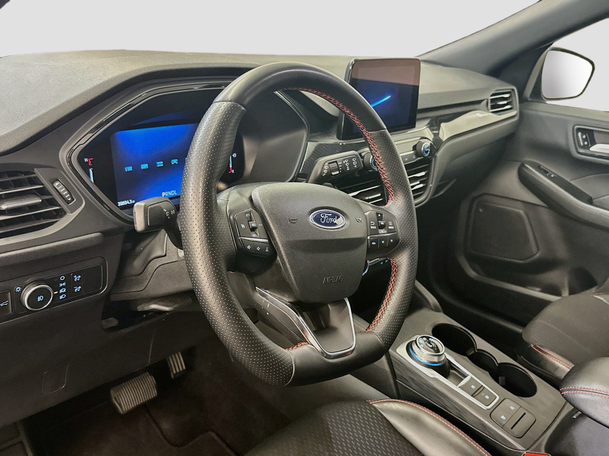 Used 2025 Ford Escape ST-Line Select AWD/4WD image 18