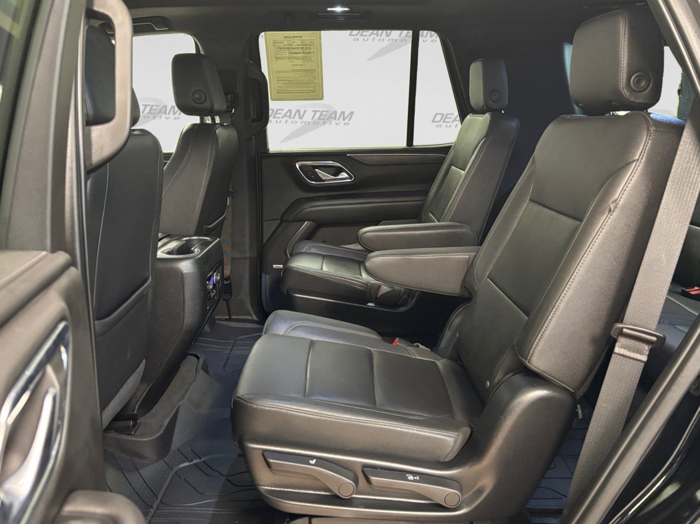Used 2022 Chevrolet Tahoe Z71 w/ Luxury Package AWD/4WD image 12