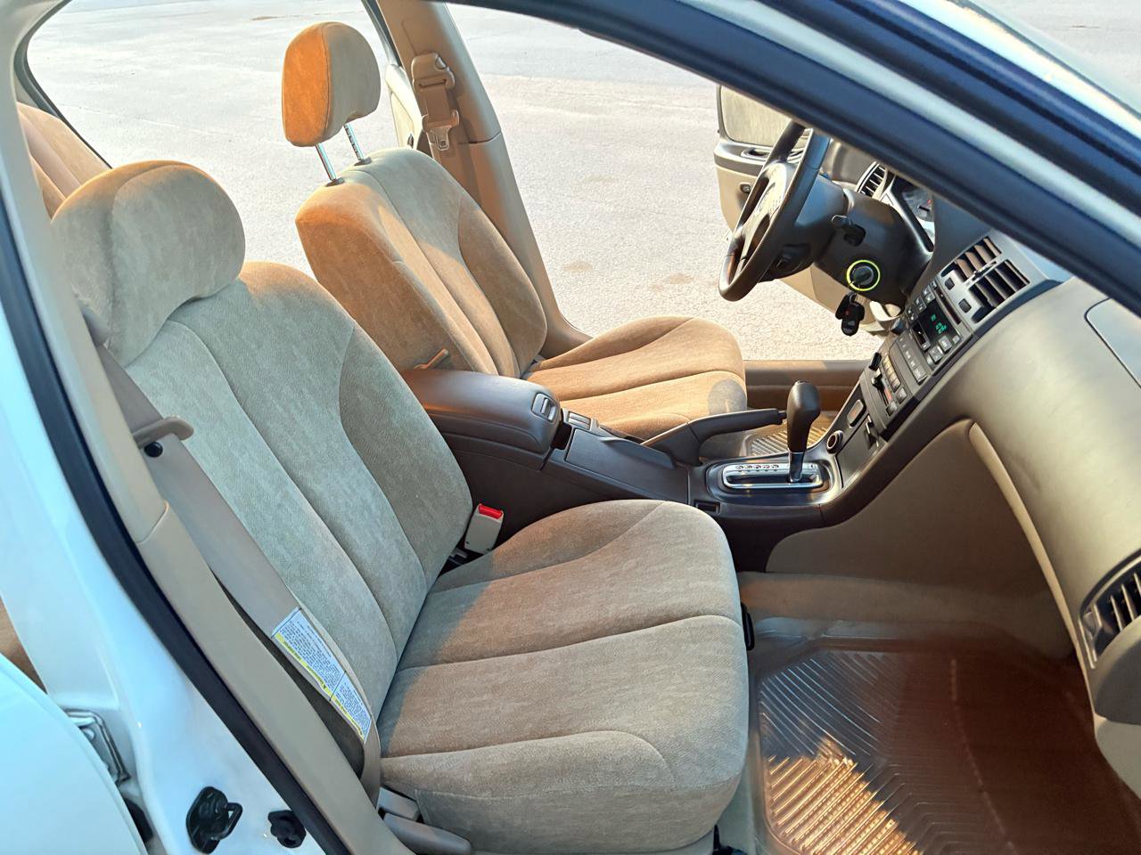 Used 2000 Nissan Maxima GXE image 19