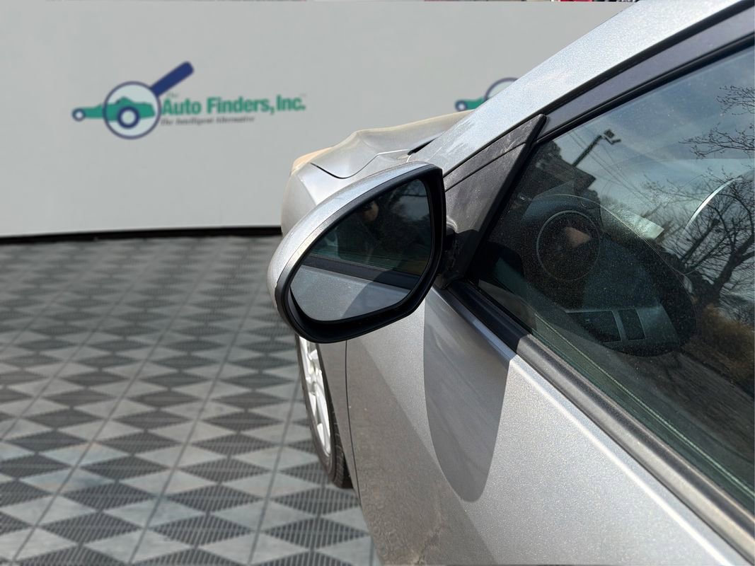 Used 2012 MAZDA MAZDA3 i Grand Touring image 36