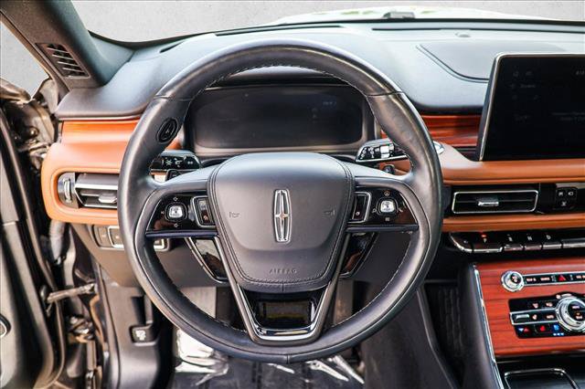 Used 2022 Lincoln Aviator Reserve w/ Equipment Group 201A AWD/4WD image 13