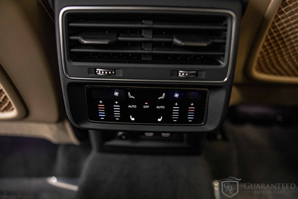 Used 2025 Audi Q7 2.0T Premium Plus w/ Premium Plus Package AWD/4WD image 37