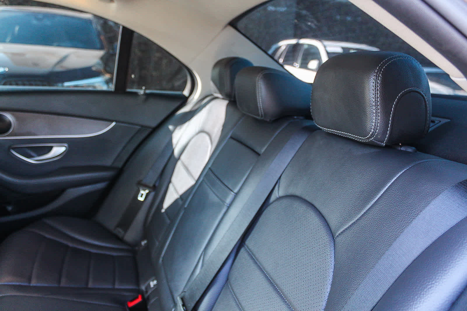 Used 2019 Mercedes-Benz C 300 C 300 image 18