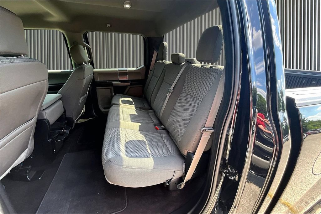 Used 2020 Ford F150 XLT w/ Equipment Group 302A Luxury AWD/4WD image 33