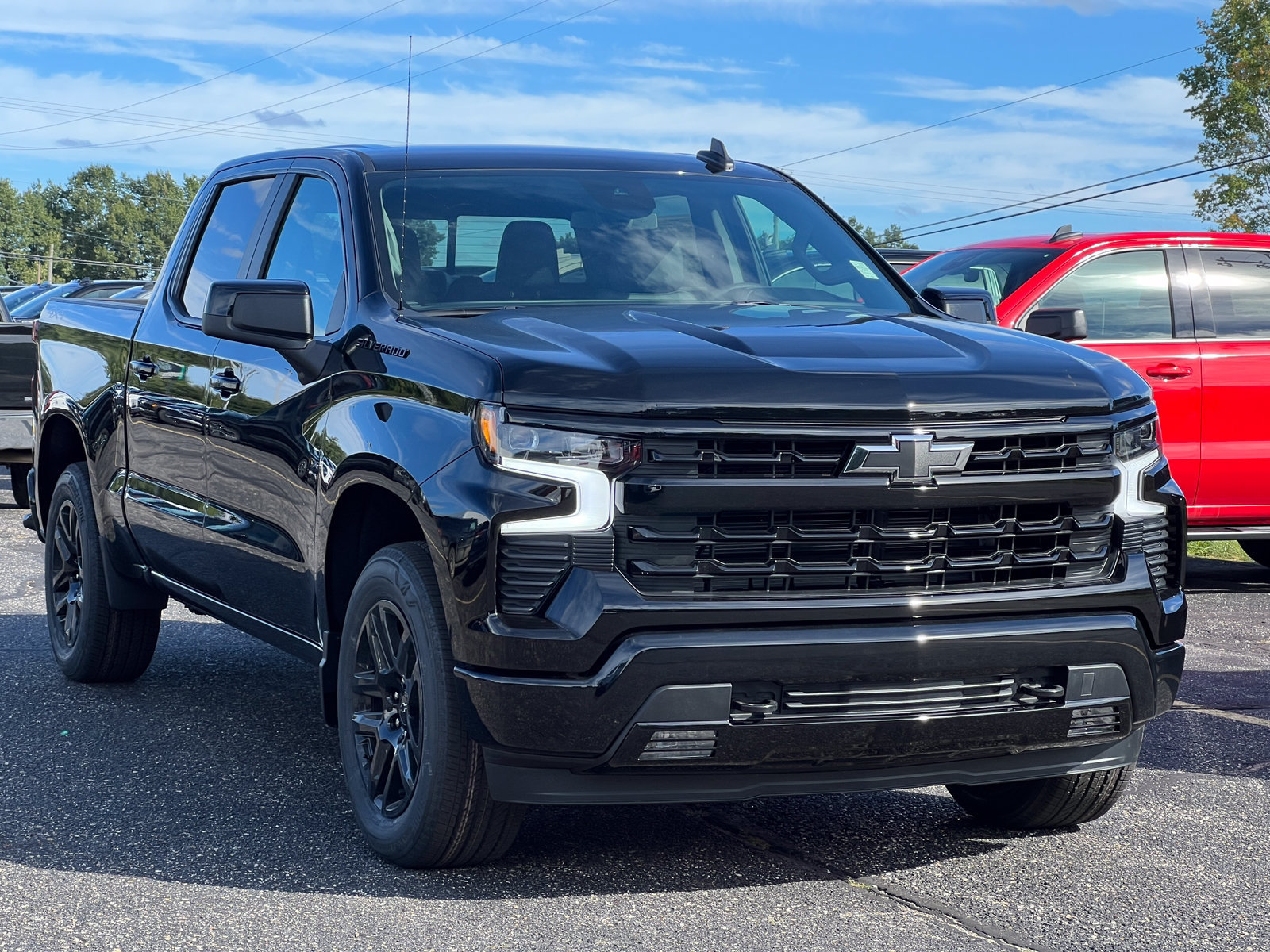New 2026 Chevrolet Silverado 1500 RST w/ Dark Appearance Package AWD/4WD image 38